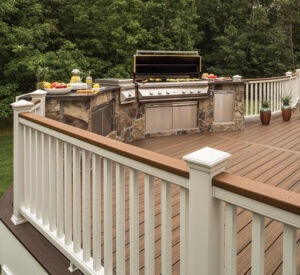 Deck with custom kitchen and composite railing