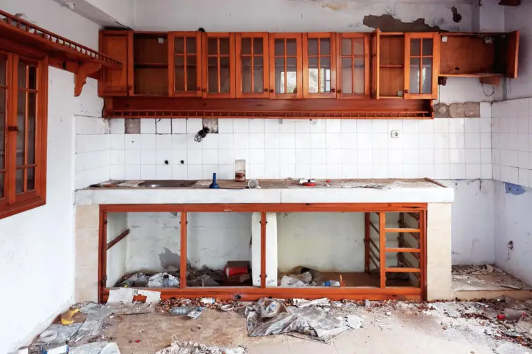 DIY Kitchen renovation. Lesson: Call Polli Construction, Inc., an experienced contractor.